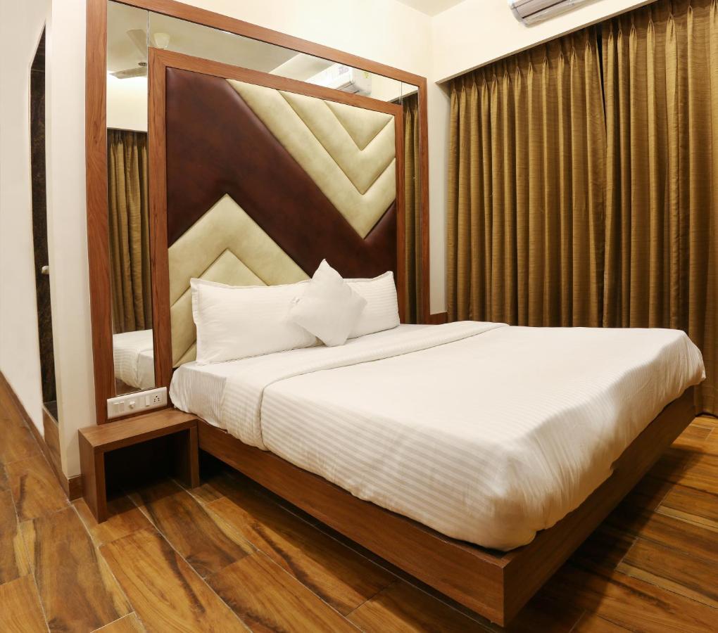 Sky Suites By Monarch Navi Mumbai Luaran gambar